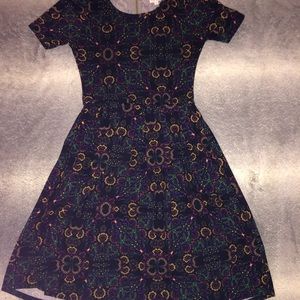 LULAROE SIZE SMALL AMELIA